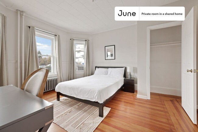property at 31 Craigie St