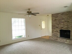 5714 Wilshire Dr in Waco, TX - Building Photo - Building Photo