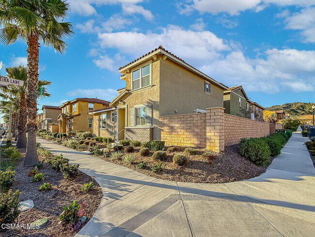 2035 Pump House Ln in Santa Paula, CA - Building Photo - Building Photo