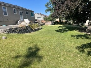 501 Grandview Ave in Sunnyside, WA - Building Photo - Building Photo
