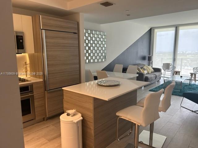 property at 121 NE 34th St