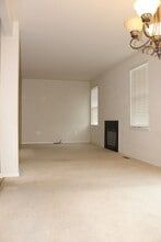 2616 Brownstone Dr in Dover, PA - Building Photo - Building Photo