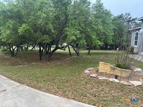 101 Cielo Vista in Canyon Lake, TX - Building Photo - Building Photo
