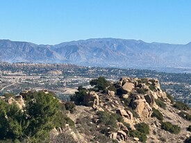 7832 Mesa Dr in Simi Valley, CA - Building Photo