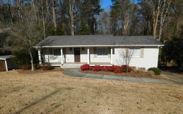 3766 Lake Dr SE in Smyrna, GA - Building Photo