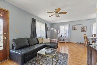422 E Whittier St in Columbus, OH - Building Photo - Building Photo