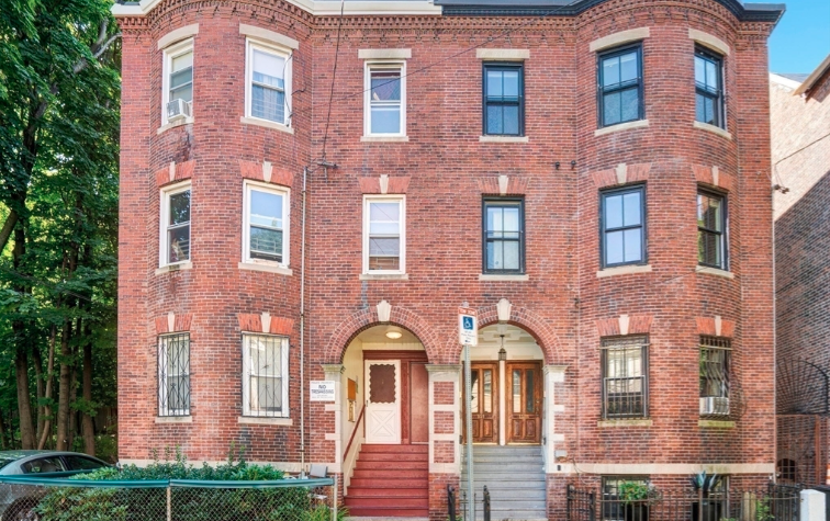 151 Highland St, Unit 1 in Boston, MA - Building Photo