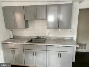 112 W Main St in Millville, NJ - Building Photo - Building Photo