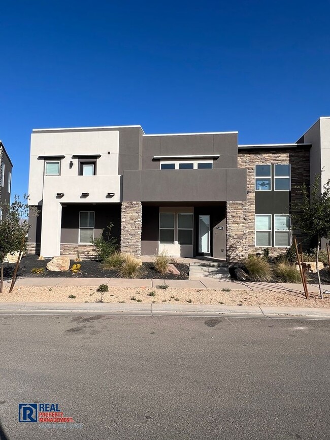 property at 5540 S Garnet Dr