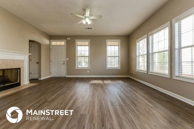 1255 Lafayette Square in Mcdonough, GA - Building Photo - Building Photo