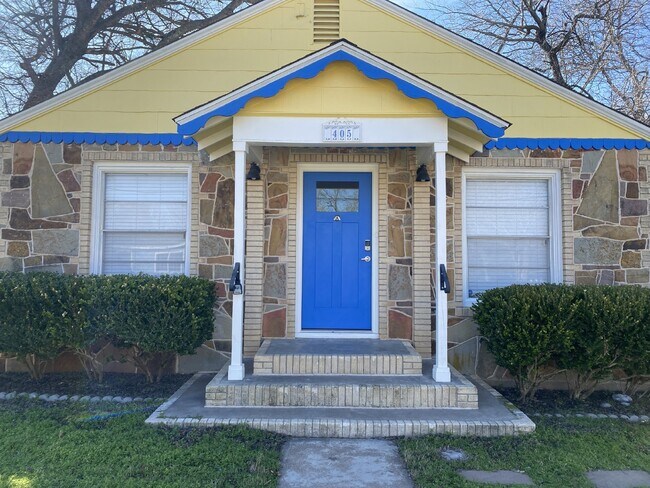 405 Norton St in Weatherford, TX - Building Photo - Building Photo