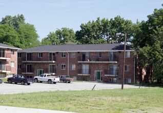 Reserves at Warren Park in Indianapolis, IN - Foto de edificio - Building Photo