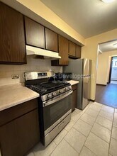 386 Alles St in Des Plaines, IL - Building Photo - Building Photo