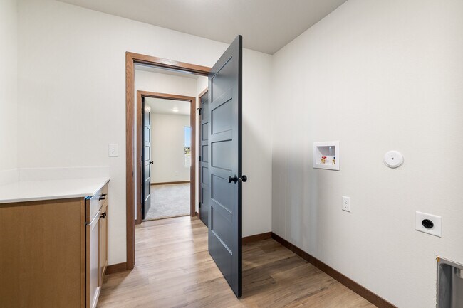 8415 Healing Wy in Rapid City, SD - Building Photo - Building Photo