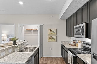 Carlton at Berkshire in Sunbury, OH - Building Photo - Building Photo