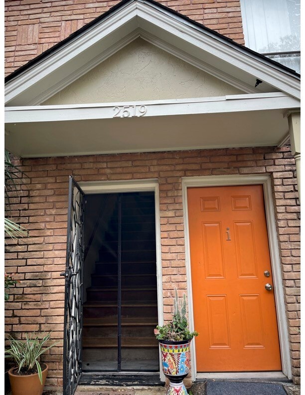 property at 2519 Calumet St