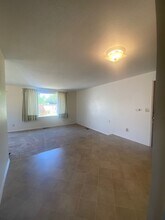 255 S 9th St-Unit -245 in Lebanon, OR - Building Photo - Building Photo
