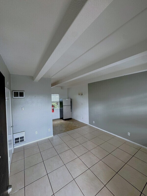 5261 Alhambra Dr in Pine Hills, FL - Building Photo - Building Photo