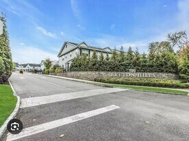 508 Breton Wy in Glen Cove, NY - Building Photo