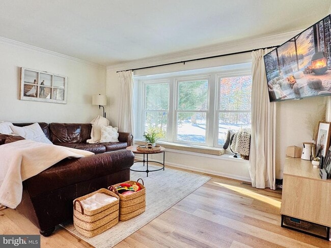 property at 1101 Harbour Dr