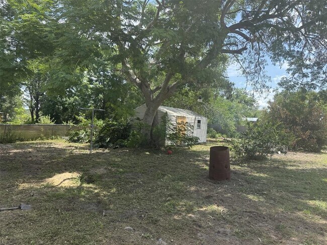 11609 Huggins St in Leesburg, FL - Building Photo - Building Photo