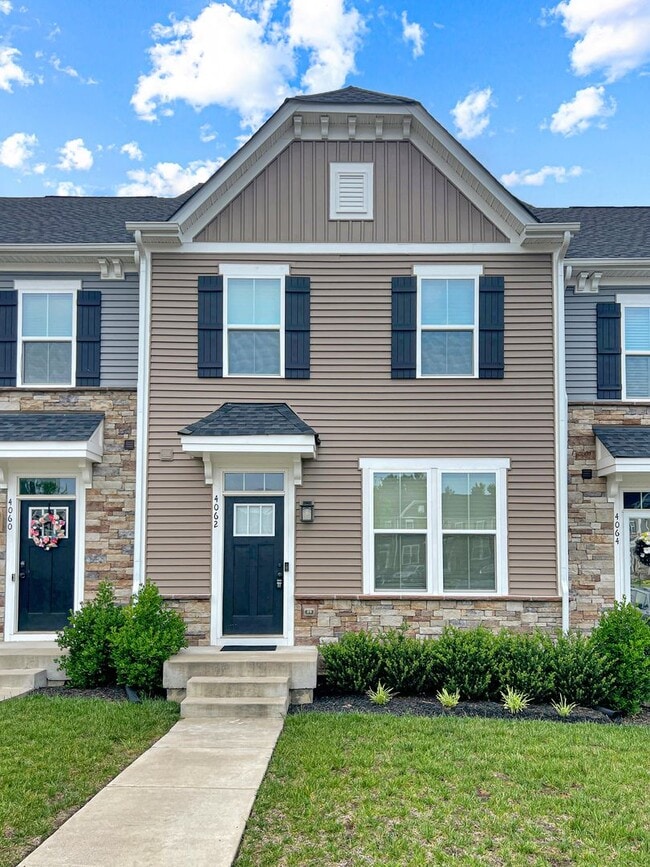 4062 Grove Point Dr in Richmond, VA - Foto de edificio - Building Photo
