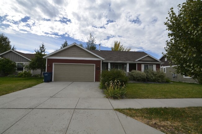 3000 Oliver St in Bozeman, MT - Building Photo - Building Photo