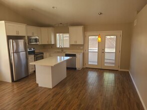 2902 E Irwin Ave in Mesa, AZ - Building Photo - Building Photo