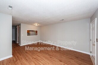 102B Canvasback Dr in Summerville, SC - Building Photo - Building Photo