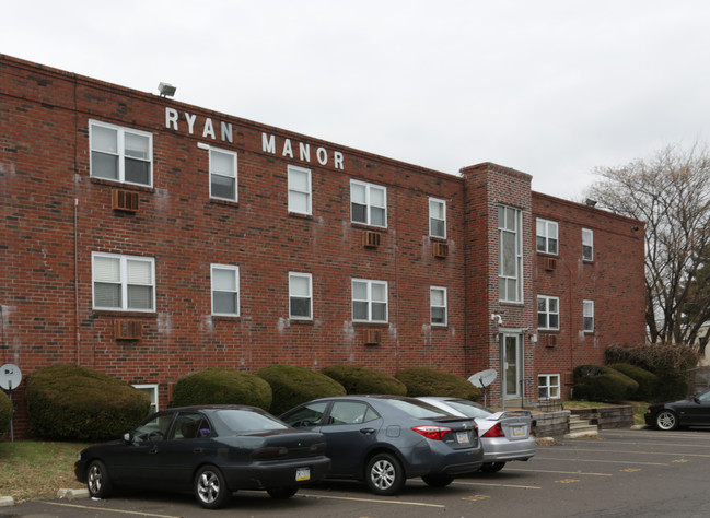 Ryan Manor Apartments in Philadelphia, PA - Building Photo - Building Photo