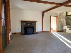 5615 Mill Creek Rd in The Dalles, OR - Building Photo - Building Photo