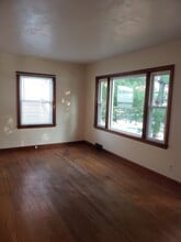 2318 Central Ave in Bettendorf, IA - Building Photo - Building Photo