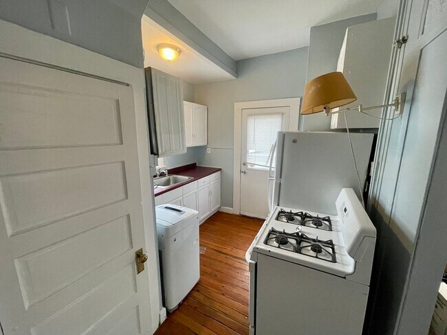 255 Jefferson Ave-Unit -1R in Salem, MA - Building Photo - Building Photo