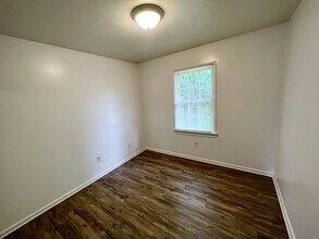 3405 Westbrook Cir in Lynchburg, VA - Foto de edificio - Building Photo