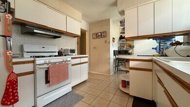 8507 N Olcott Ave in Niles, IL - Building Photo - Building Photo