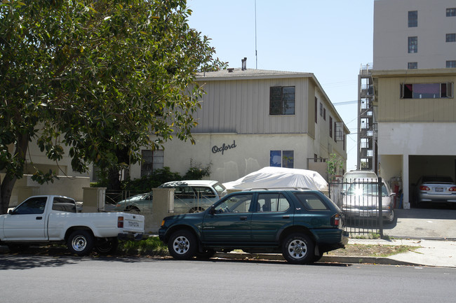 Oxford Apartments in Los Angeles, CA - Building Photo - Building Photo