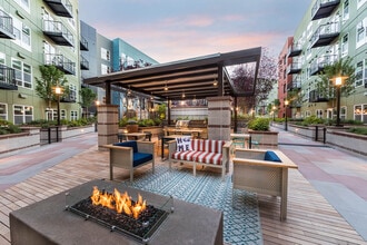 North at Totem Lake Apartments in Kirkland, WA - Building Photo - Building Photo