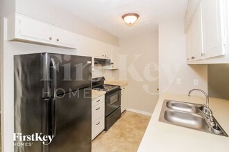 6341 Cheekwood Ave in Memphis, TN - Building Photo - Building Photo