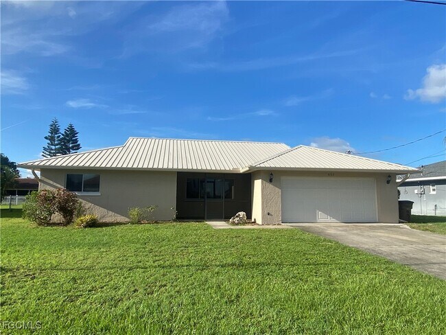 property at 802 SE 32nd St