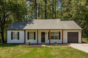 3373 Tia Trace NW in Kennesaw, GA - Building Photo