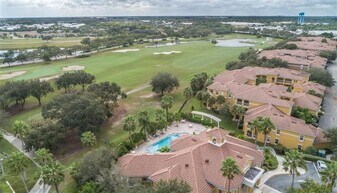 5090 Fairways Cir in Vero Beach, FL - Building Photo
