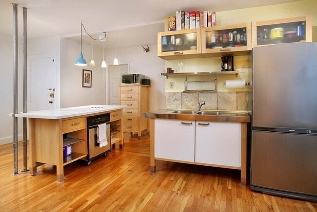 property at 114 Strathmore Rd