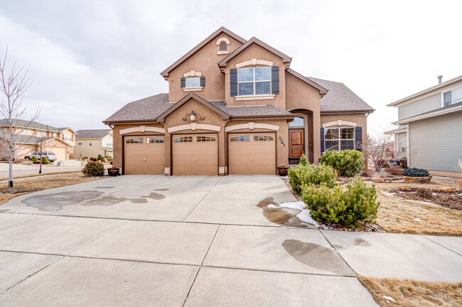 5763 Wolf Village Dr