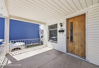 175 Dundaff St in Carbondale, PA - Foto de edificio - Building Photo