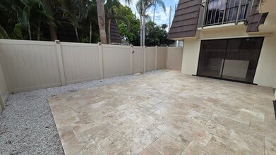 7311 73rd Way in West Palm Beach, FL - Building Photo - Building Photo