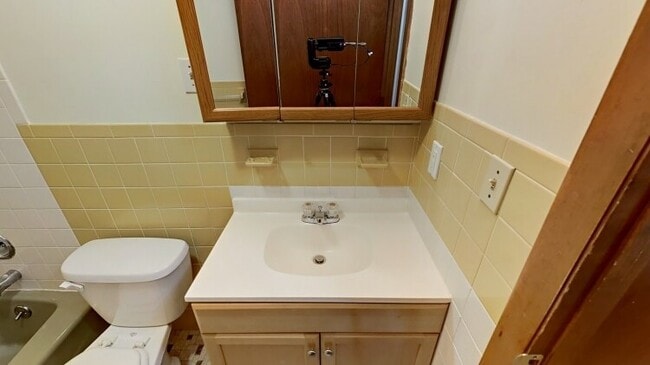 18 Aldersey St, Unit 22 in Somerville, MA - Foto de edificio - Building Photo