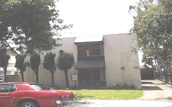 406 Oak St in Glendale, CA - Foto de edificio - Building Photo