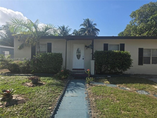 1219 Chateau Park Dr in Fort Lauderdale, FL - Building Photo - Building Photo