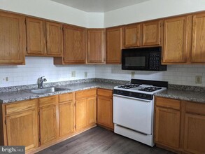 1626 W Diamond St in Philadelphia, PA - Building Photo - Building Photo