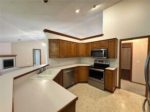 25 Elizabeth Dr in Bella Vista, AR - Building Photo - Building Photo